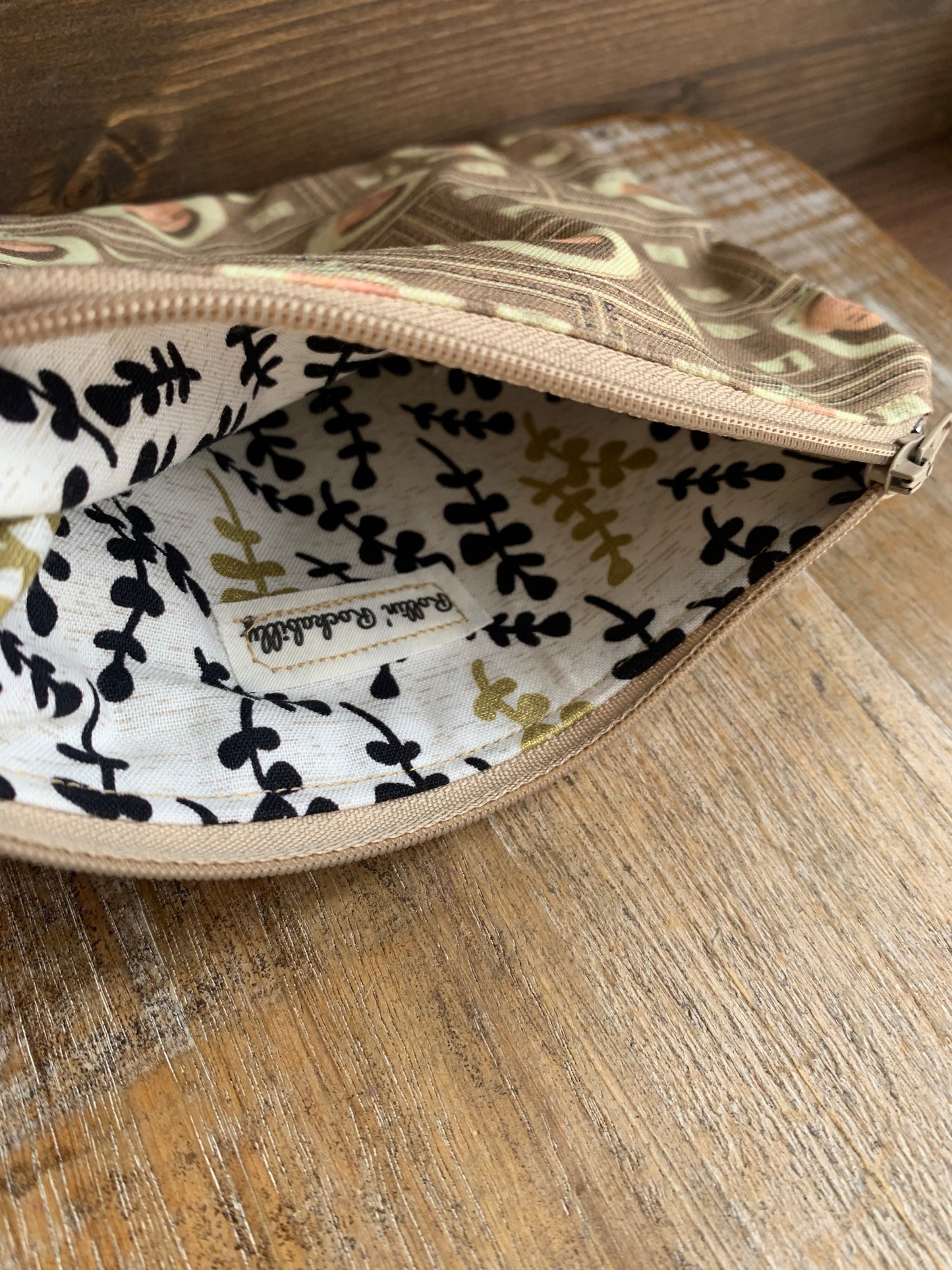 Luigi Deny Defend Depose Yellow Beige Money Coin Purse Zipper Pouch