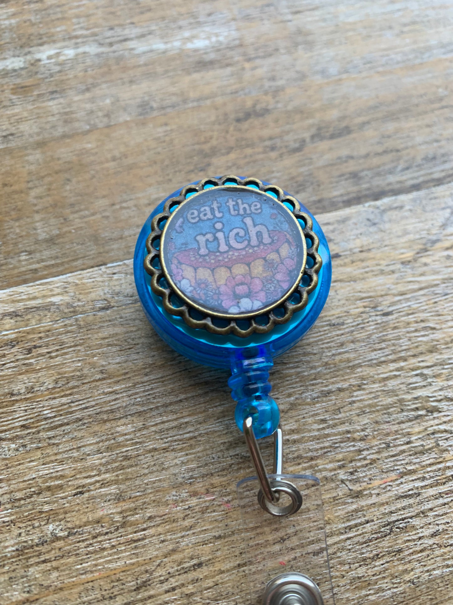 FREEBIE BADGE REEL LISTING