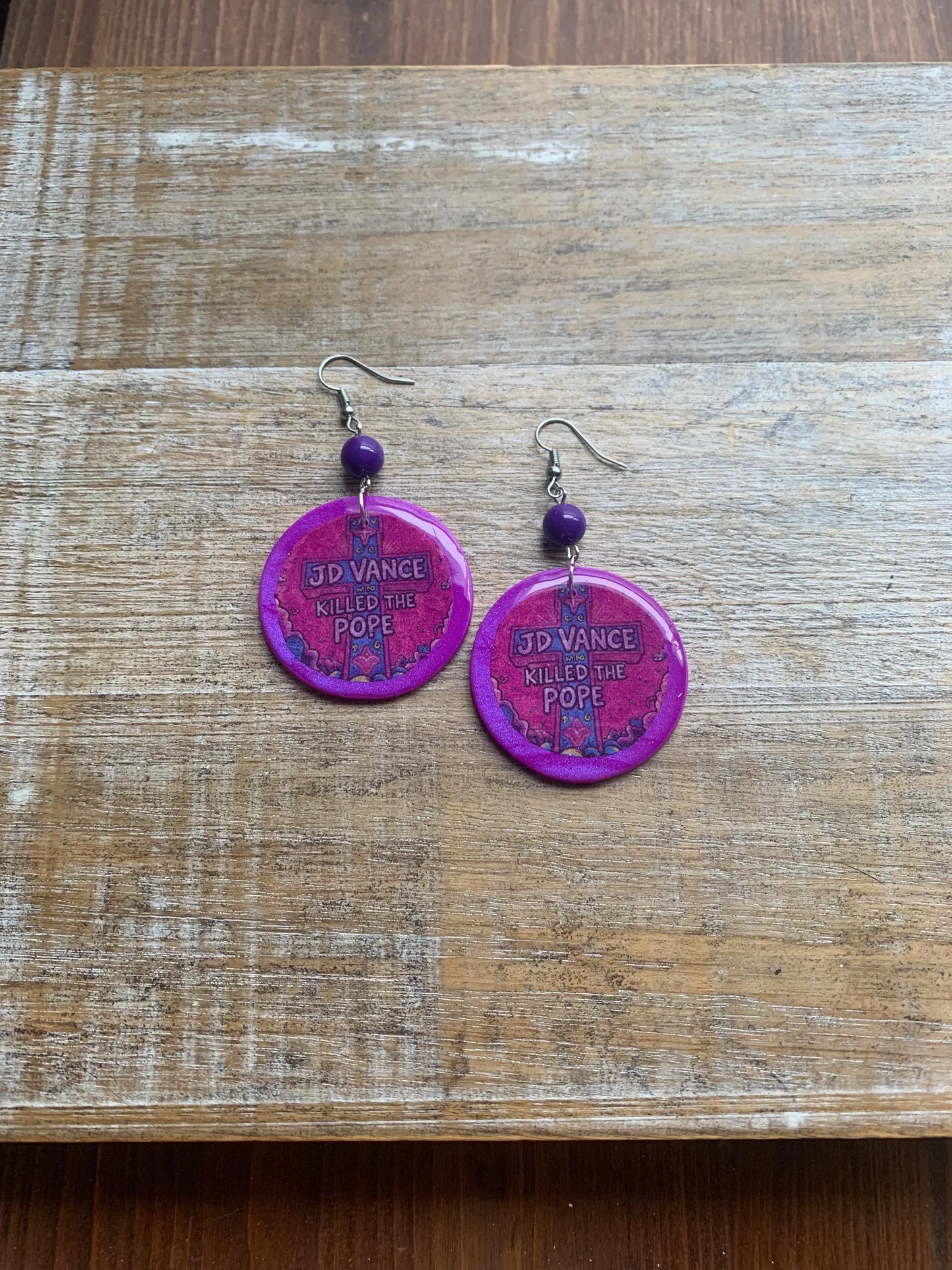 JD Vance Killed the Pope Earrings Art Deco Purple Liberal Ear Hangers Anti Trump Vance Democrat Clip On Earrings Tunnel Gauge Earrings