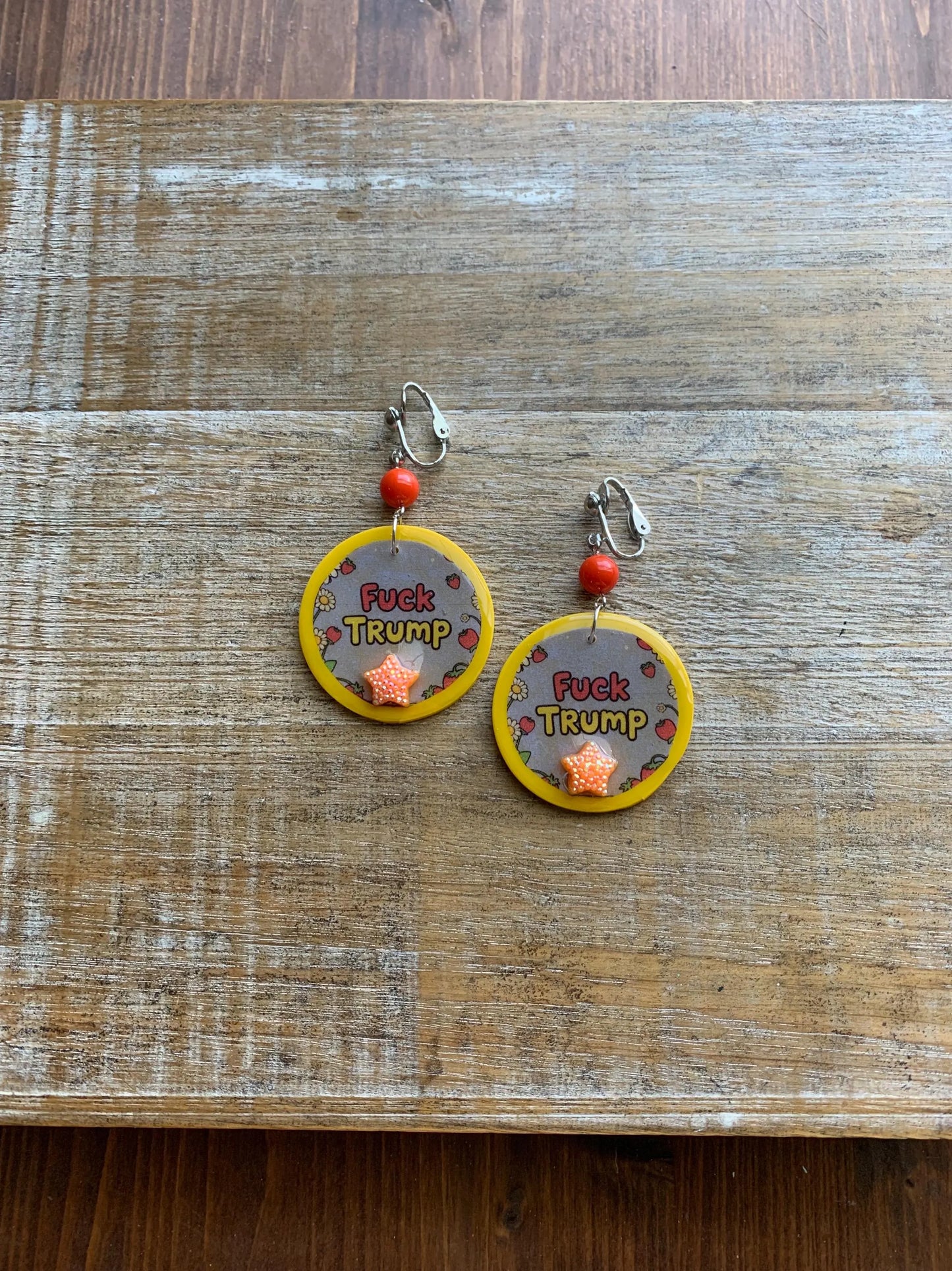 Anti Trump Clip On Earrings Clay Protest Fuck Trump Activist Fruit Star Liberal Earrings Punk FDT Anti Authoritarian Govt Ear Hangers